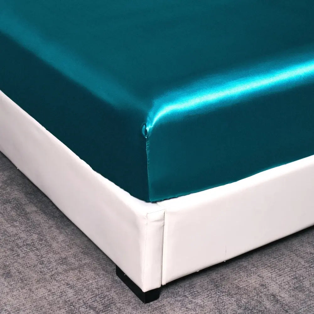 Silky Fitted Bed Sheet with Elastic Band Luxury Anti-slip Adjustable Mattress Cover for Single Couple Double Bed